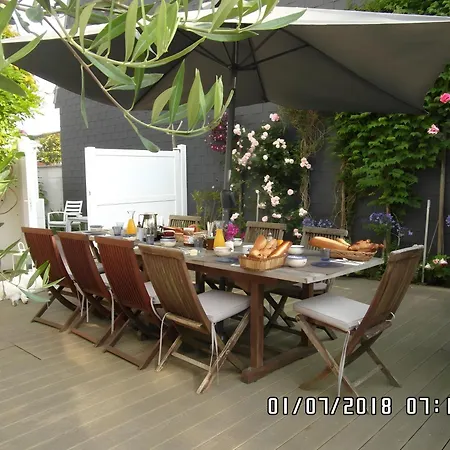 Les De Catherine Bed & Breakfast